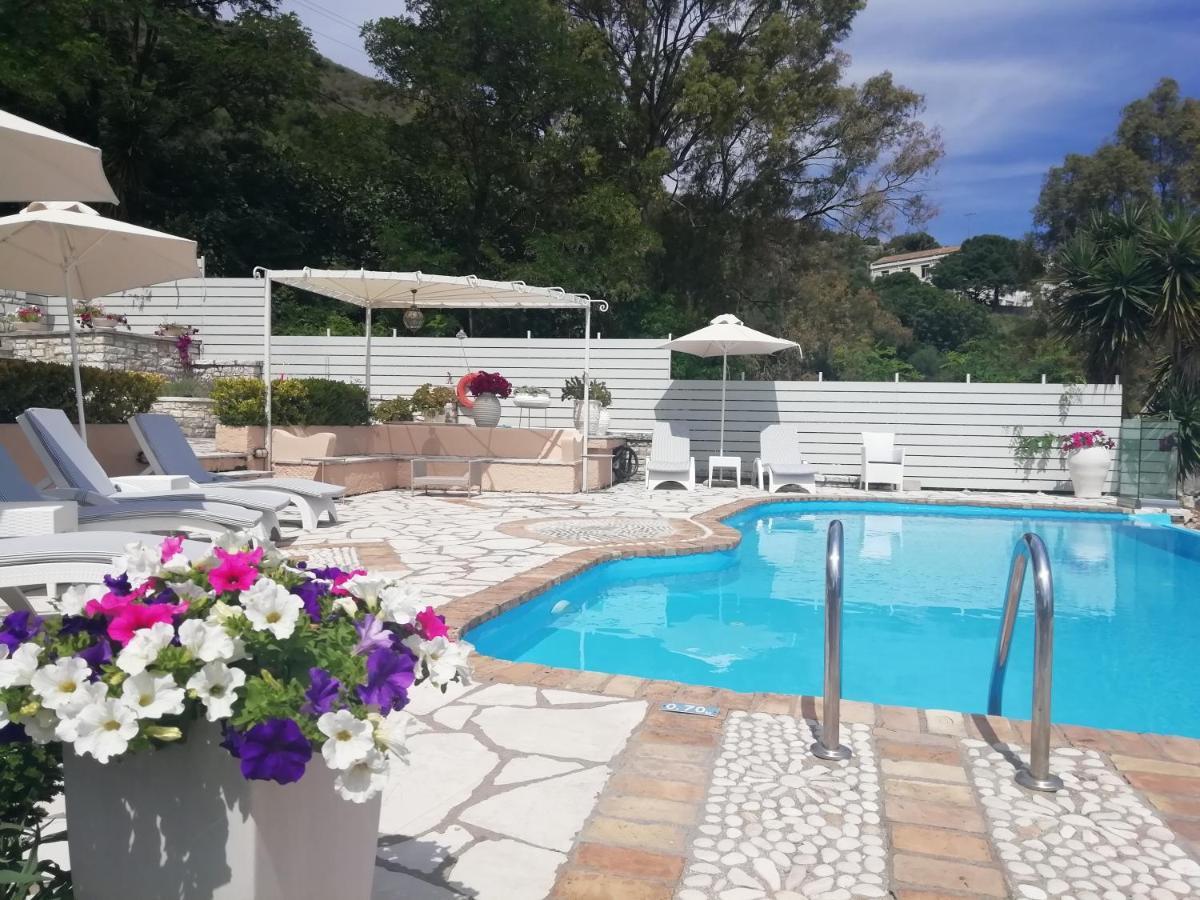 Imerolia Beach Villa Kassiopi Corfu Exteriör bild