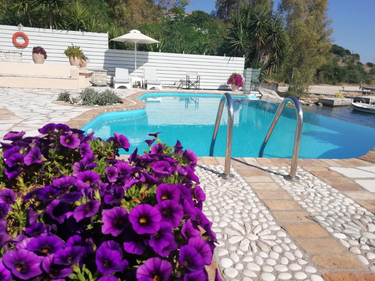 Imerolia Beach Villa Kassiopi Corfu Exteriör bild