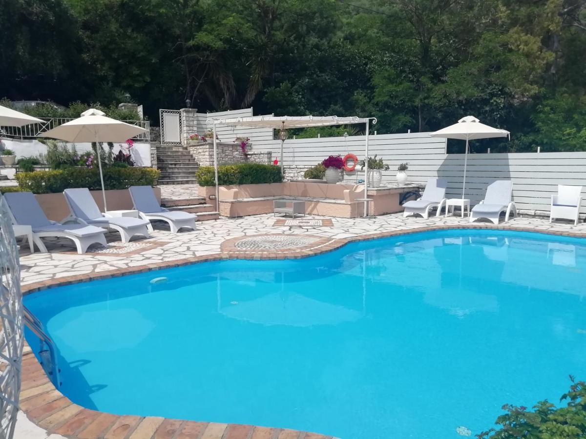 Imerolia Beach Villa Kassiopi Corfu Exteriör bild