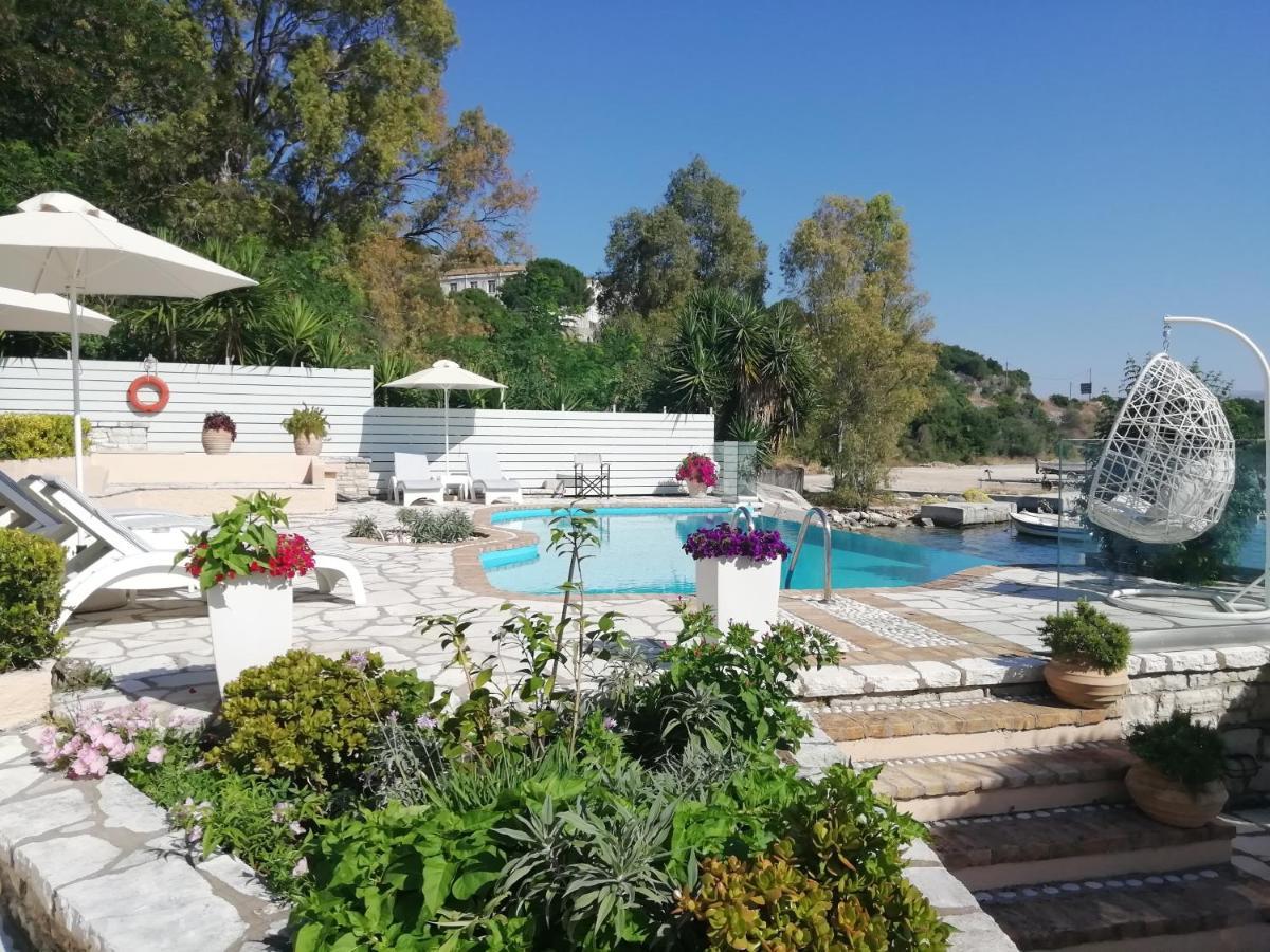 Imerolia Beach Villa Kassiopi Corfu Exteriör bild